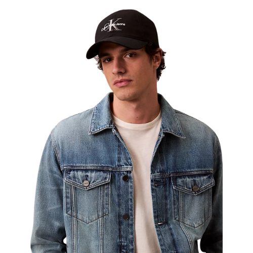 Gorra Calvin Klein Embroidered Monologo Baseball Cap Hombre color negro con logo frontal bordado (2)