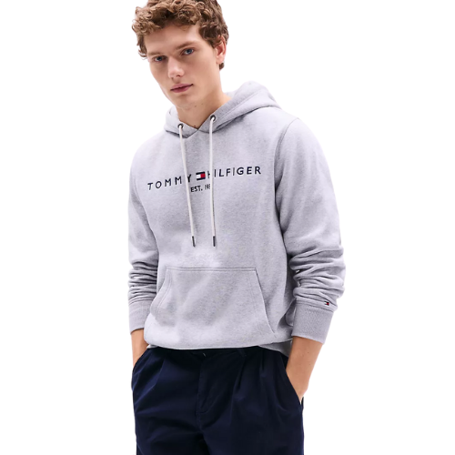 Polera Tommy Hilfiger Gris Capucha Logo Bordado Frontal - Imagen 2